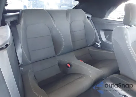 2015 Ford Mustang V6 z USA, uszkodzony, nr VIN 1FATP8EM7F5427292